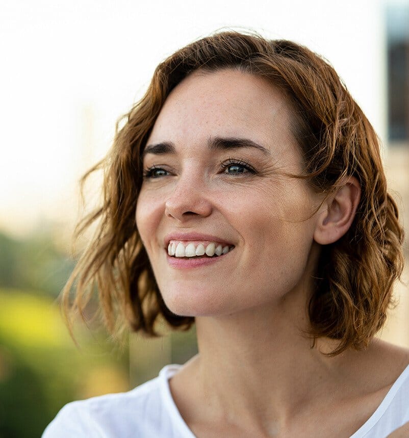 woman with auburn hair