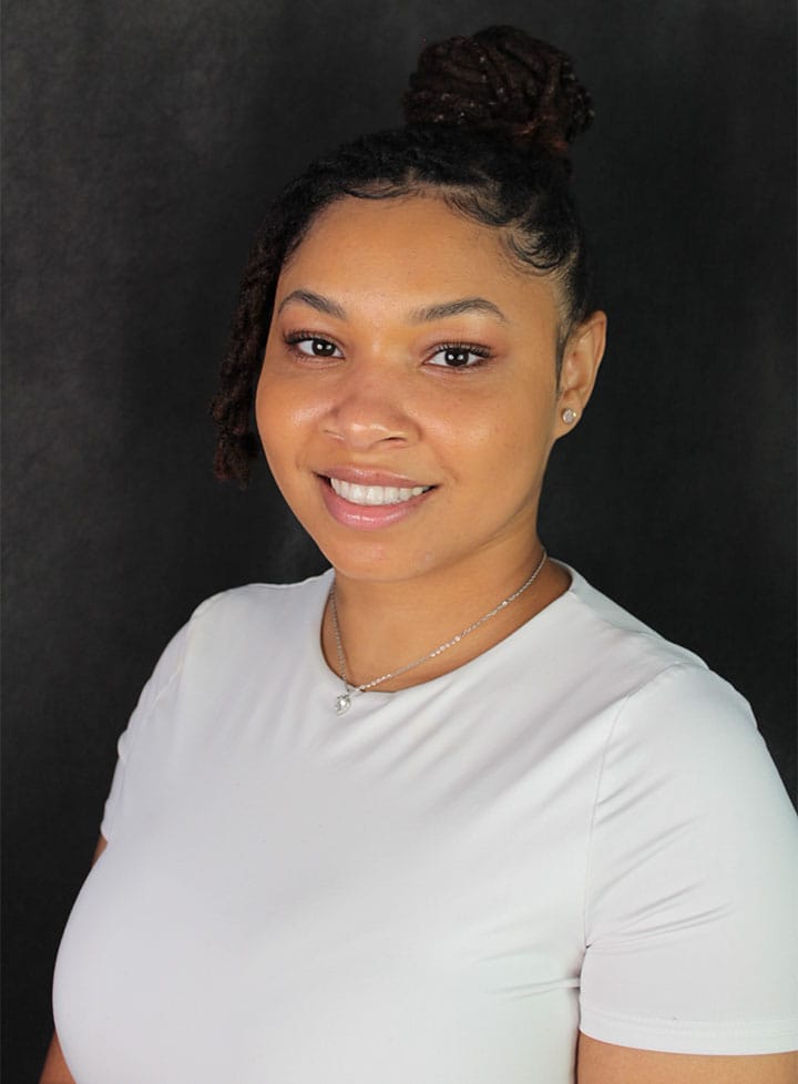 Kiara VonDyke, Front Desk Coordinator